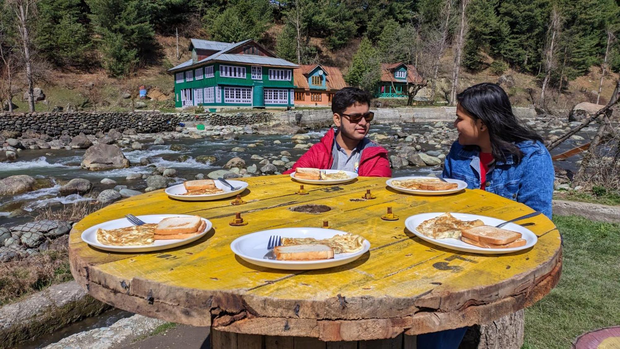 New Relax Inn, Pahalgam, 2 Km From Lidder Valley Luaran gambar
